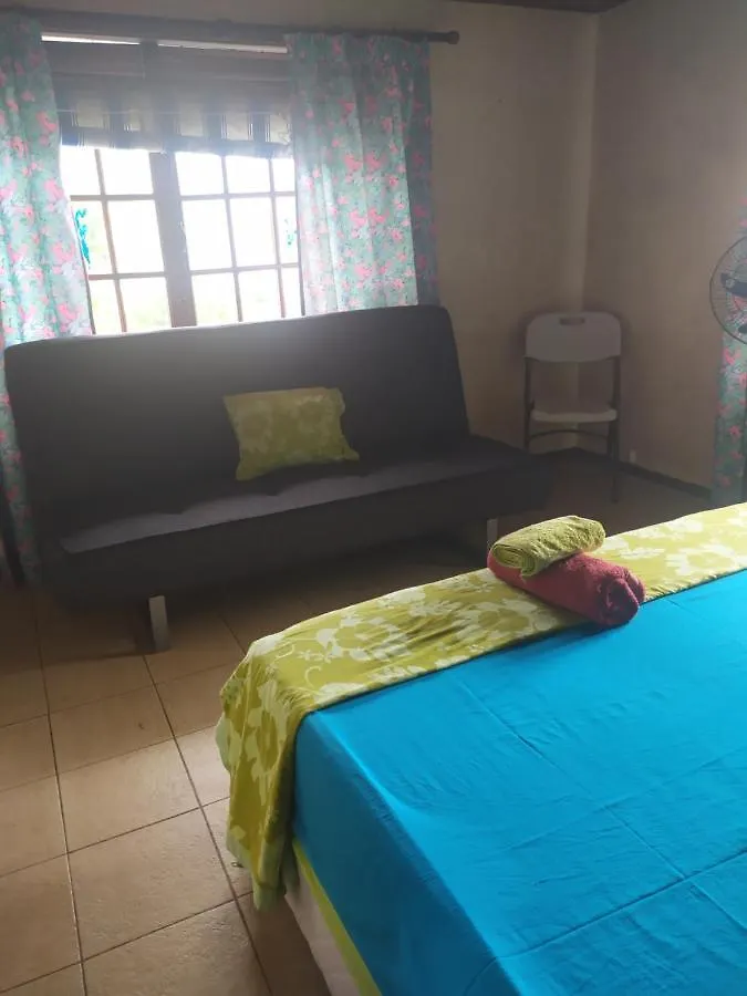 Villa Vaiana Eurl Vaiana Faratea Paopao Homestay